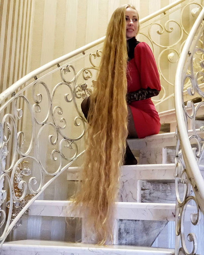 alena kravchenko 6 feet long hair 7 5e0b5f75b99ac 700