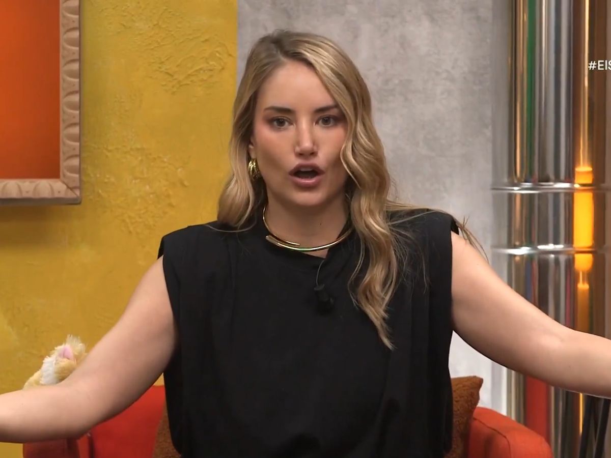Alba Carrillo en un plató de televisión