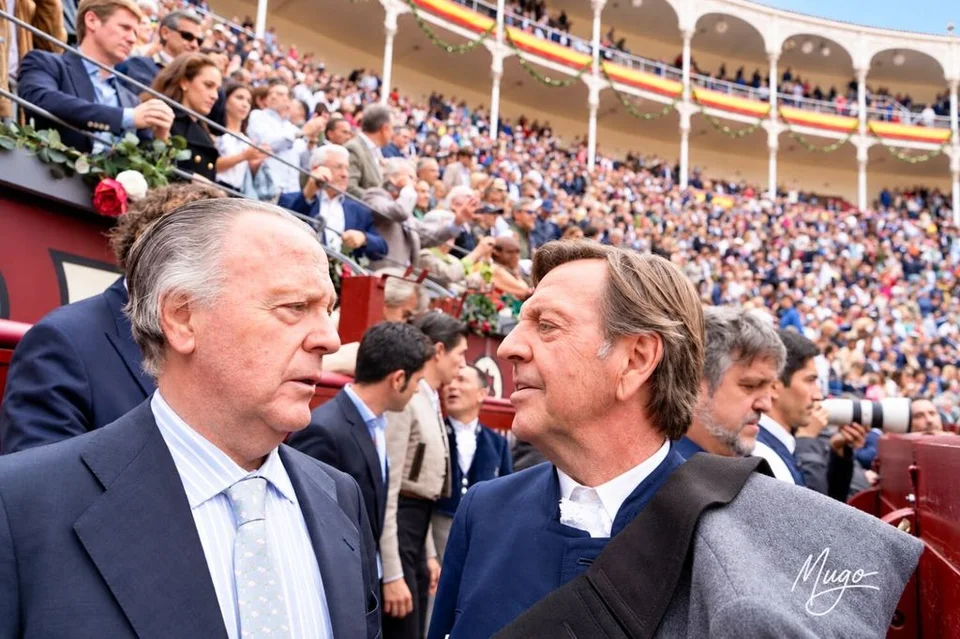 Antonio y Curro Vázquez en una plaza de toros