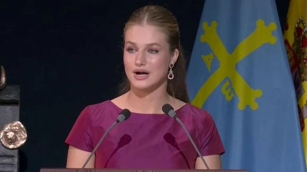 Leonor y Felipe VI en los Premios Princesa de Asturias.
