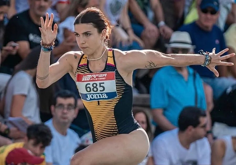 Julieta Gallego durante una competición
